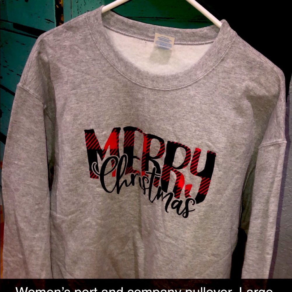 Women’s Christmas Pullover.